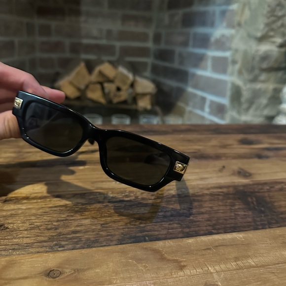 VERSACE sunglasses - Picture 4 of 4